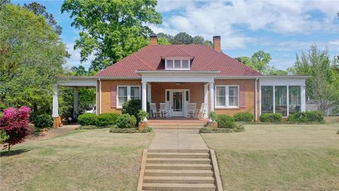 Photo of 605 N 8TH Street, Opelika, AL 36801 (MLS # 179767)
