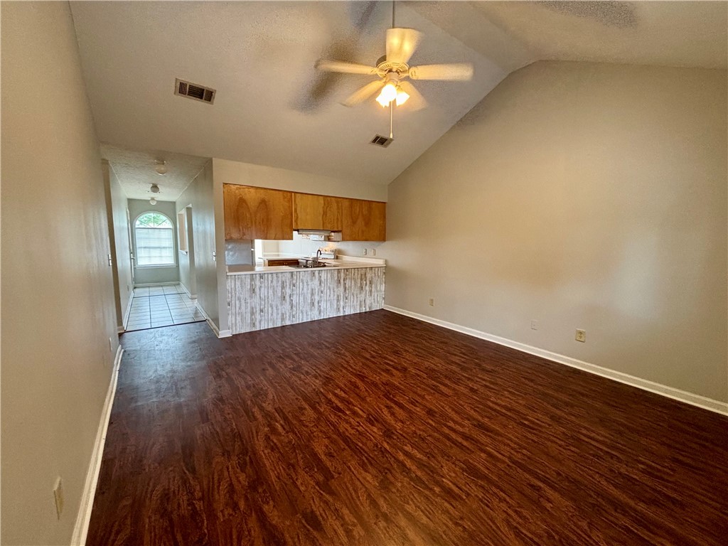 1982 WOODVIEW Court