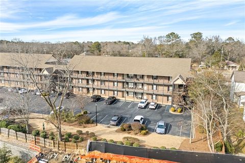 Photo of 836 W GLENN Avenue #315, Auburn, AL 36832 (MLS # 178380)