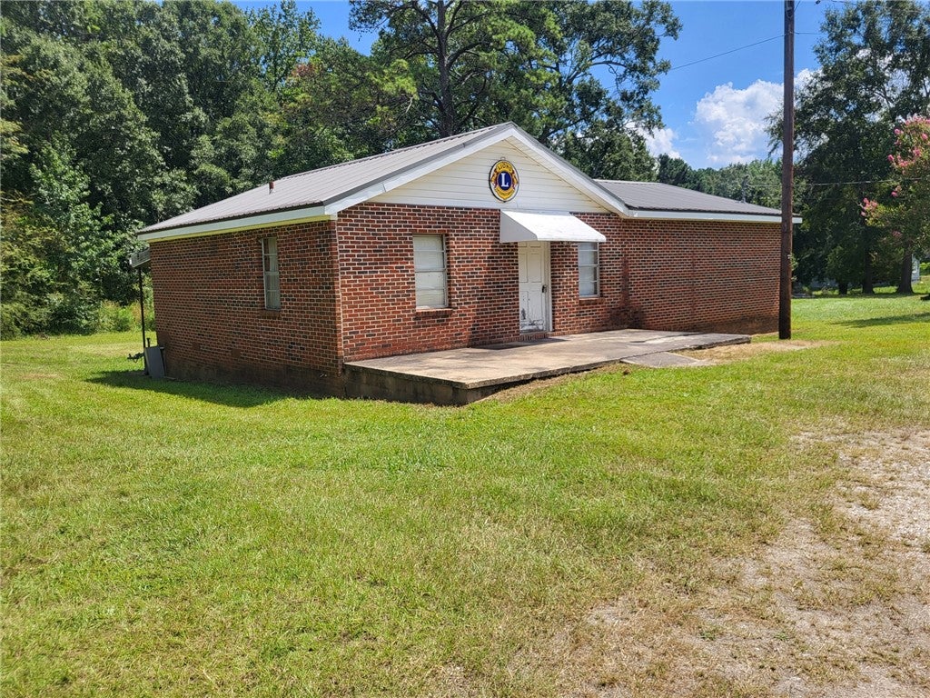 Photo of 2123 PHILLIPS Road, Lanett, AL 36863 (MLS # 182042)
