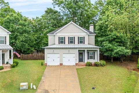 Photo of 1716 MARJORIE Court, Auburn, AL 38630 (MLS # 178142)