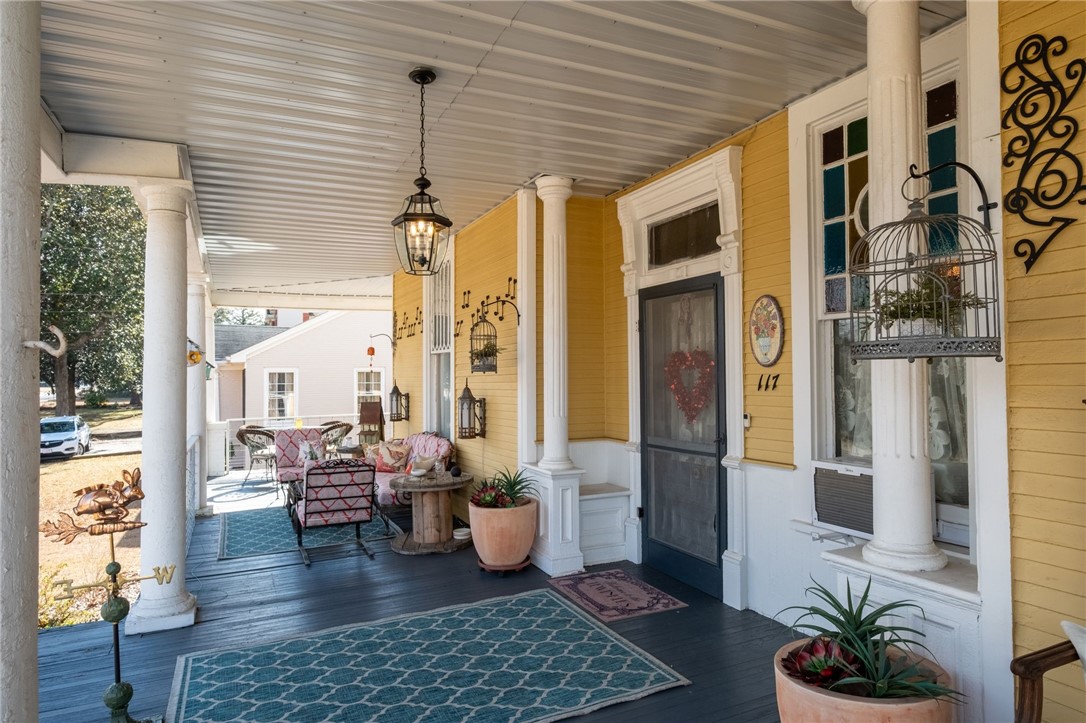 117 N LAFAYETTE Street