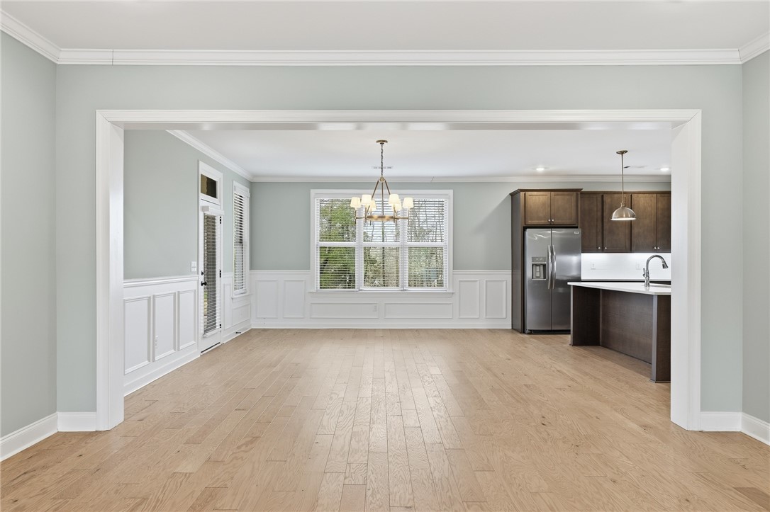 1637 JAMES BURT Parkway