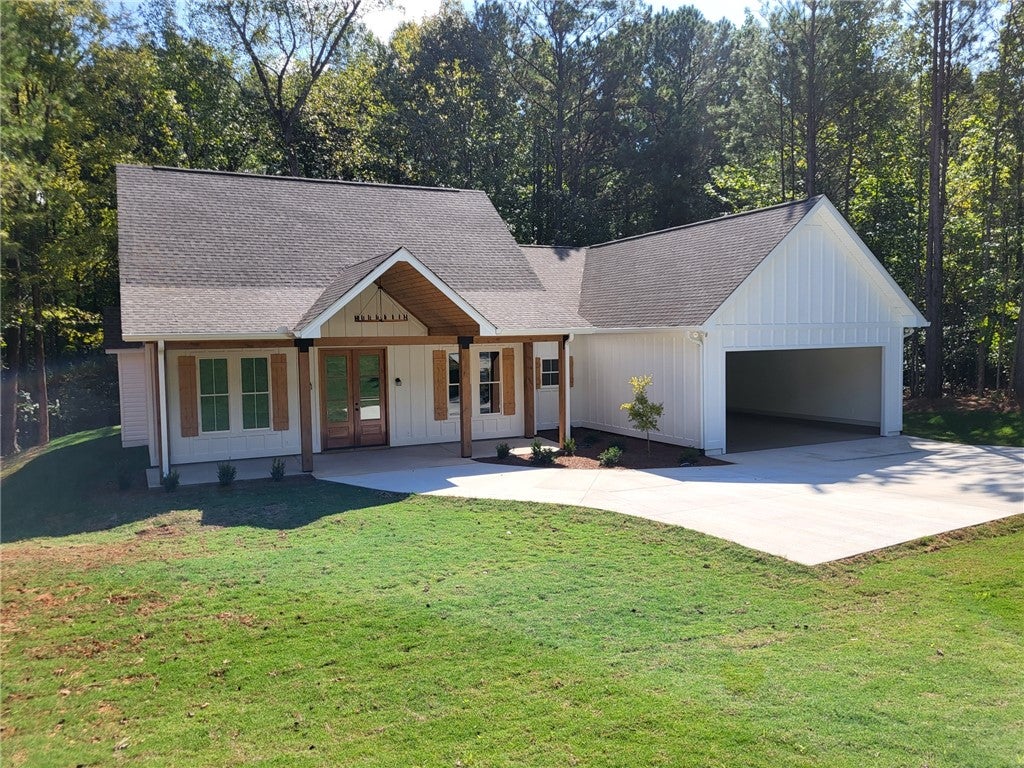 Photo of 6491 13TH Court SW, Lanett, AL 36863 (MLS # 182117)