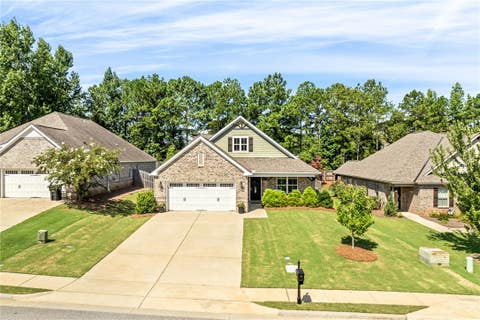 Photo of 1084 HAMPSTEAD Lane, Opelika, AL 36801 (MLS # 181995)