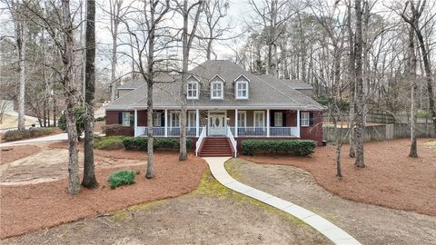 212 ASHETON Lane Auburn AL 36830