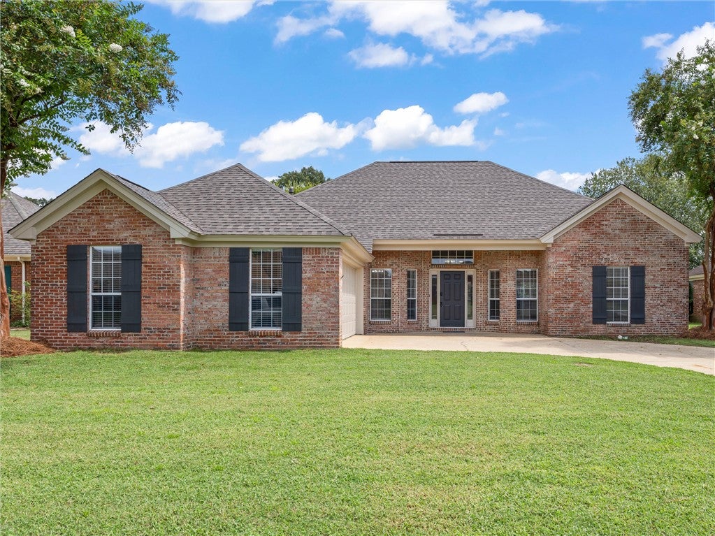 Photo of 1090 AUTUMN RIDGE Road, Montgomery, AL 36117 (MLS # 182108)