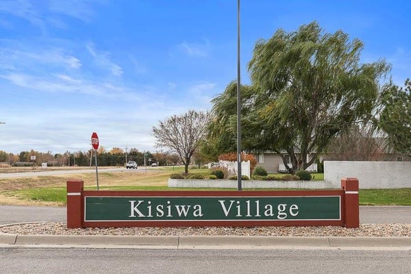 24 KISIWA CT, HUTCHINSON, KS 67502 - Image 02ca2aecebbd23981b6b9e22604fb661/1634656660