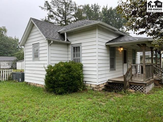 Photo of 801 S Ash St, McPherson, KS 67460 (MLS # 55615)