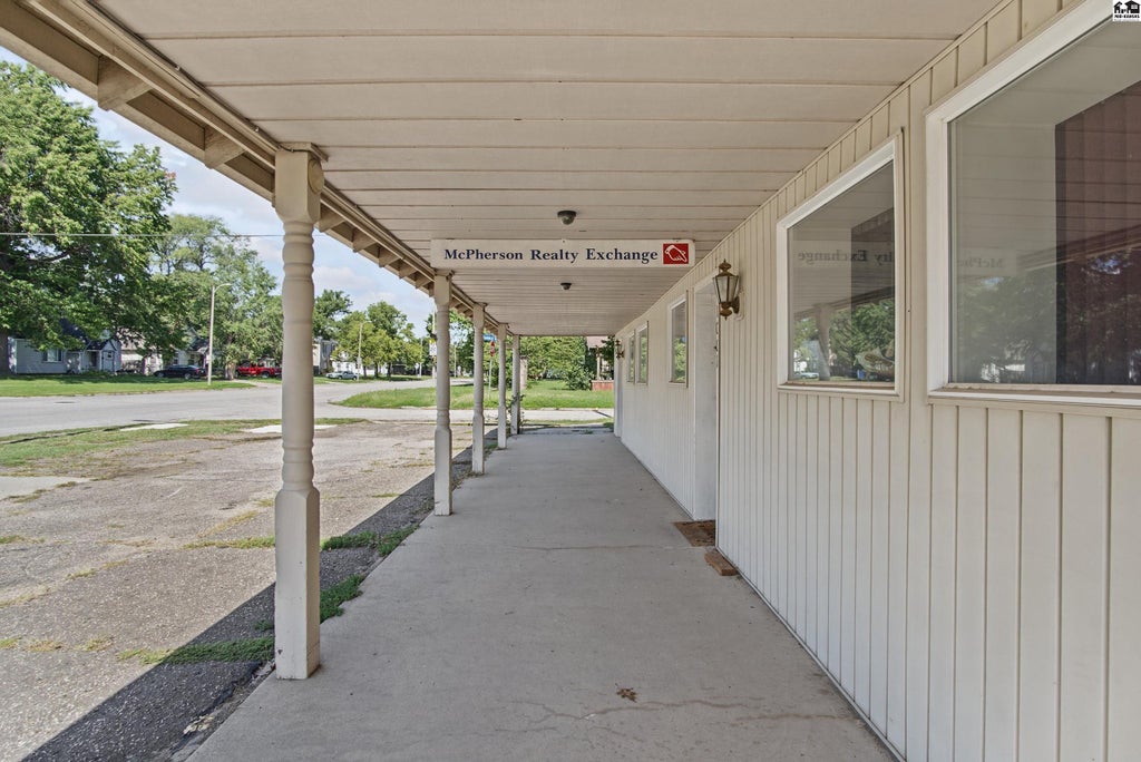 Photo of 1001 S Main St, McPherson, KS 67460 (MLS # 55660)