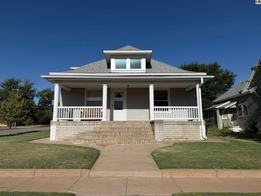 221 S PINE ST, PRATT, KS 67124 - Image 4db5c48e11220d2e141f0c762e4e16e0/1144423614