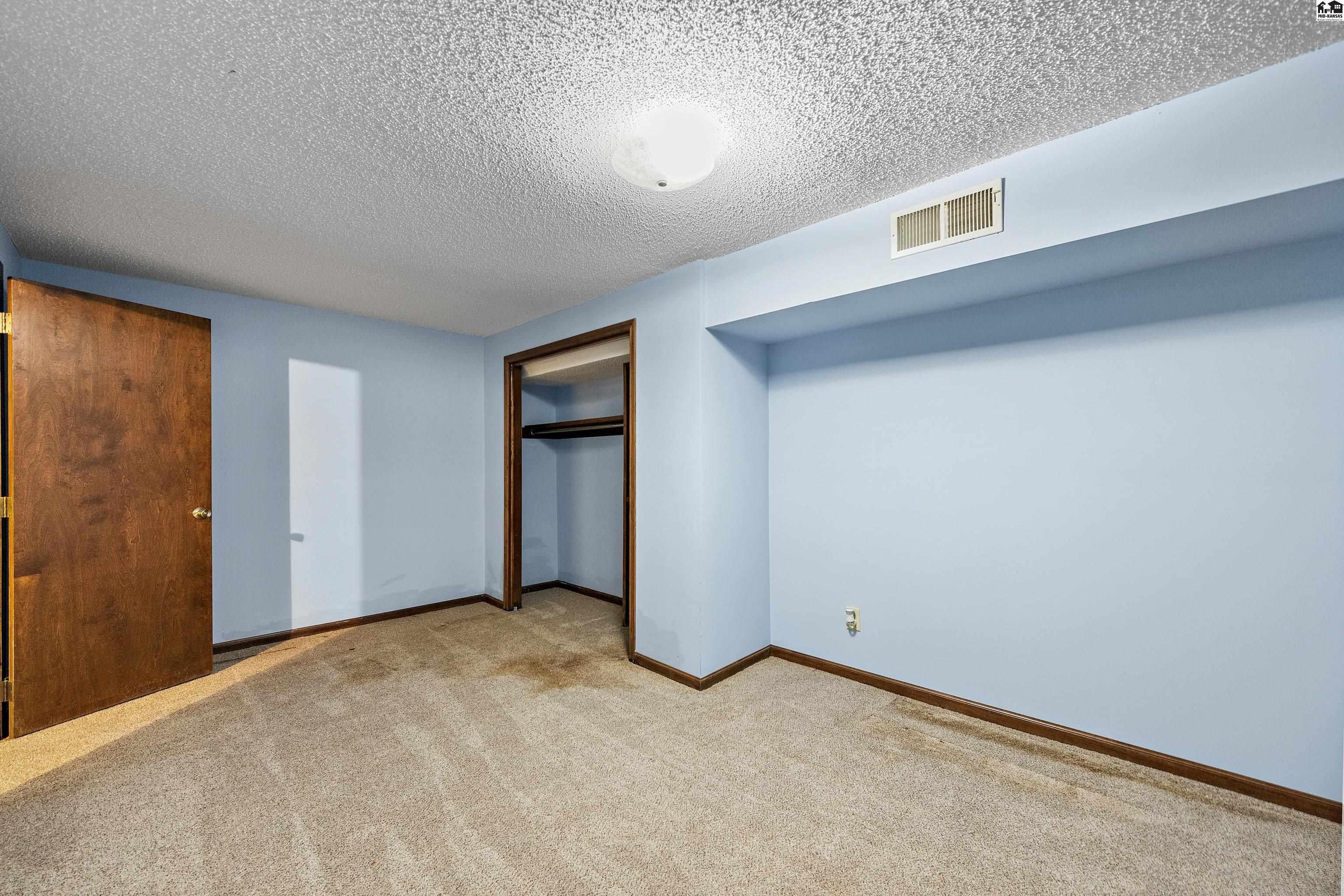 27 WILLIAMS AVE, SOUTH HUTCHINSON, KS 67505 | REMAX