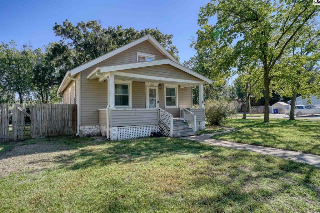 Photo of 900 N Elm St, McPherson, KS 67460 (MLS # 55662)