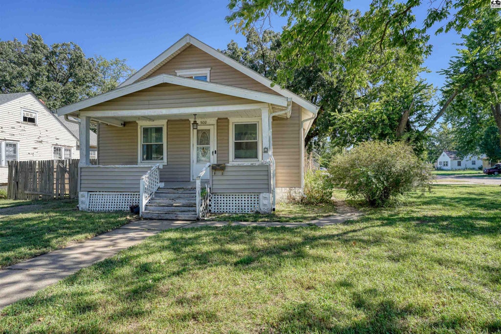 Photo of 900 N Elm St, McPherson, KS 67460 (MLS # 55662)
