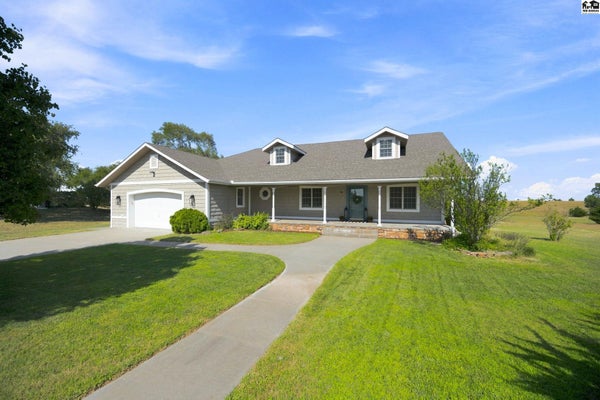10422 SW 10TH AVE, PRATT, KS 67124 - Image 74fc74a84b80e1cb01e5624fe7dcdcee/2939915674