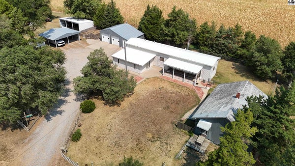 36 NW 100TH ST, IUKA, KS 67066 - Image 8afbe225e2f80f7619e1ce2baaf2db5b/1046717419