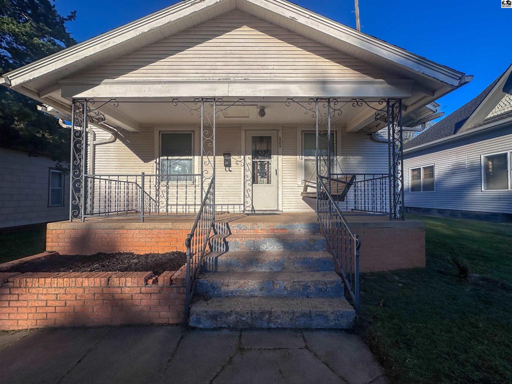 Photo of 205 N Iuka St, Pratt, KS 67124 (MLS # 55619)