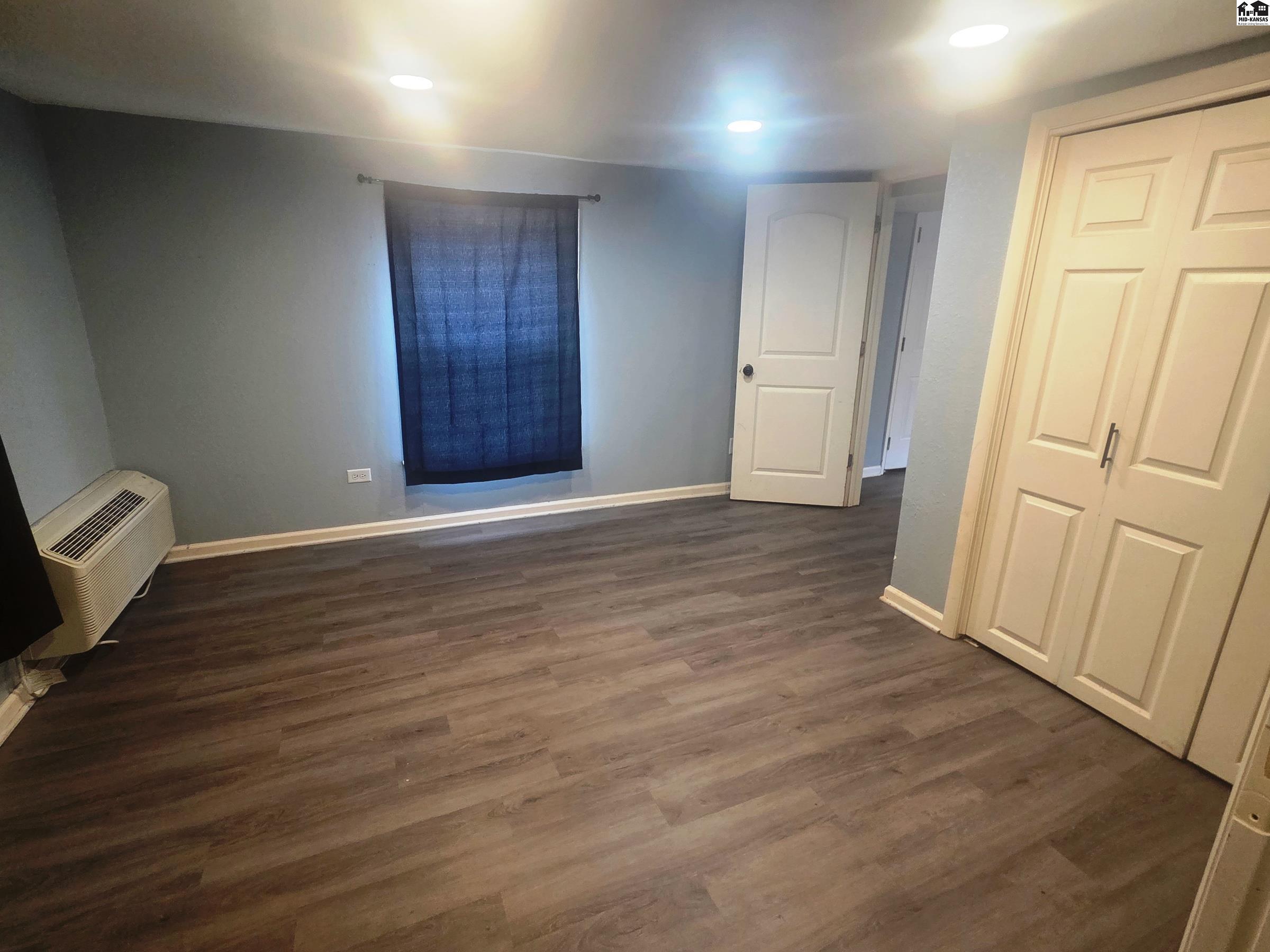 Wichita, Kansas 67213, United States, 3 Bedrooms Bedrooms, ,2 BathroomsBathrooms,Residential,Active,255136