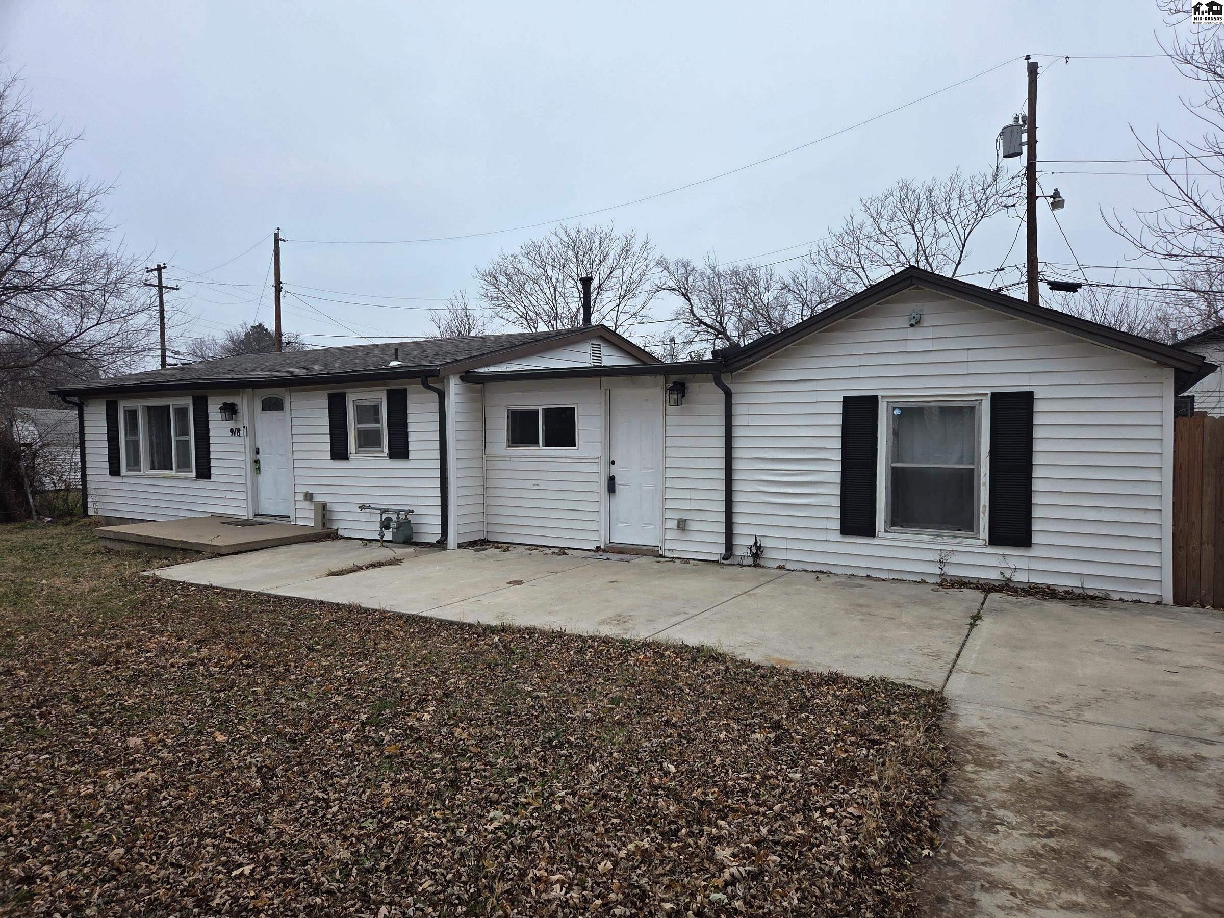 Wichita, Kansas 67213, United States, 3 Bedrooms Bedrooms, ,2 BathroomsBathrooms,Residential,Active,255136