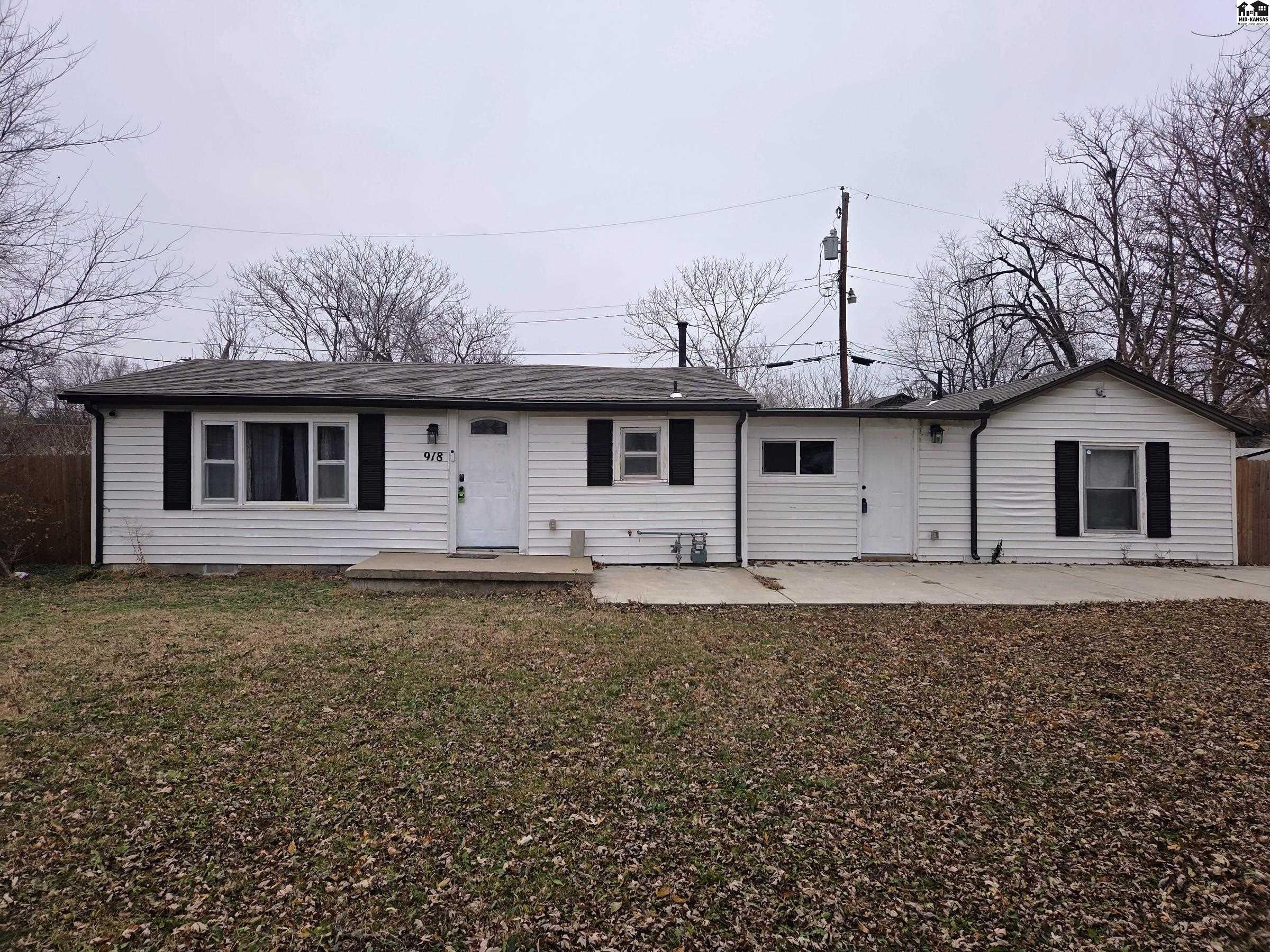 Wichita, Kansas 67213, United States, 3 Bedrooms Bedrooms, ,2 BathroomsBathrooms,Residential,Active,255136