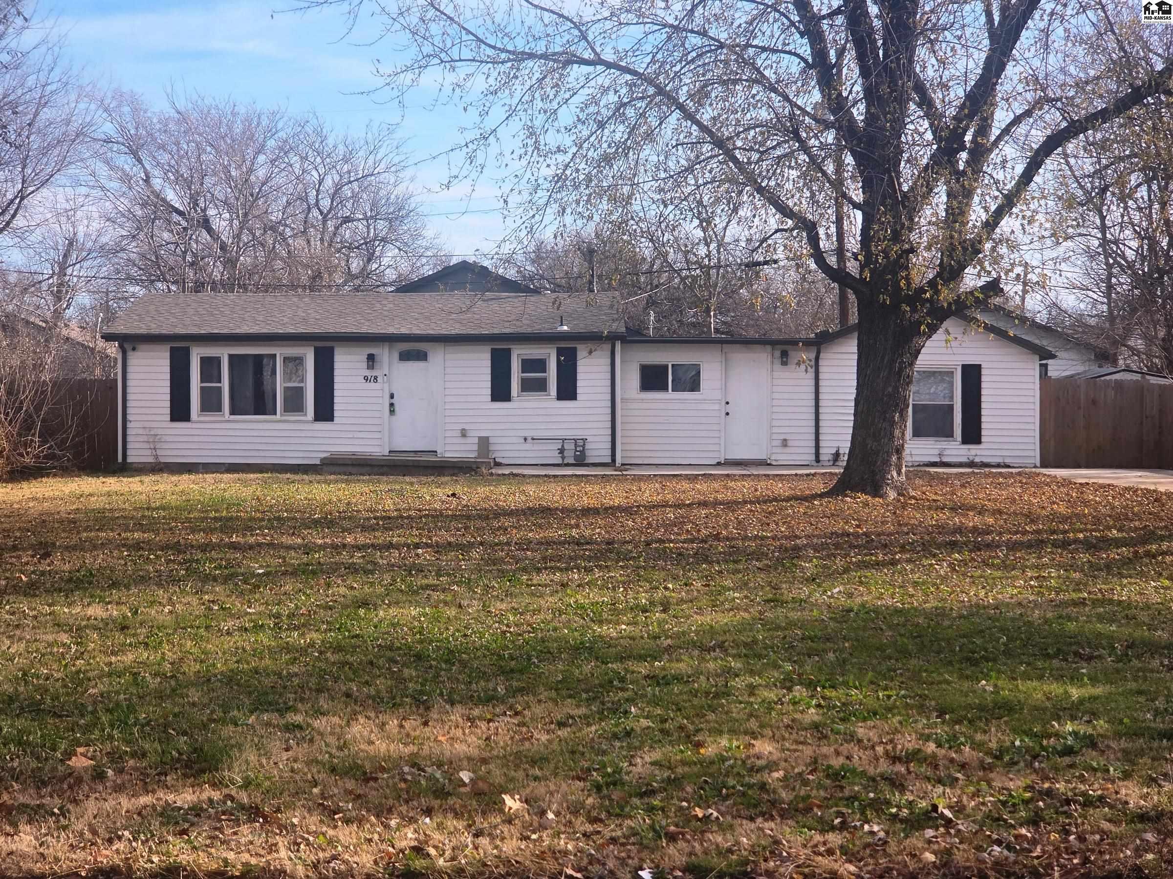 Wichita, Kansas 67213, United States, 3 Bedrooms Bedrooms, ,2 BathroomsBathrooms,Residential,Active,255136