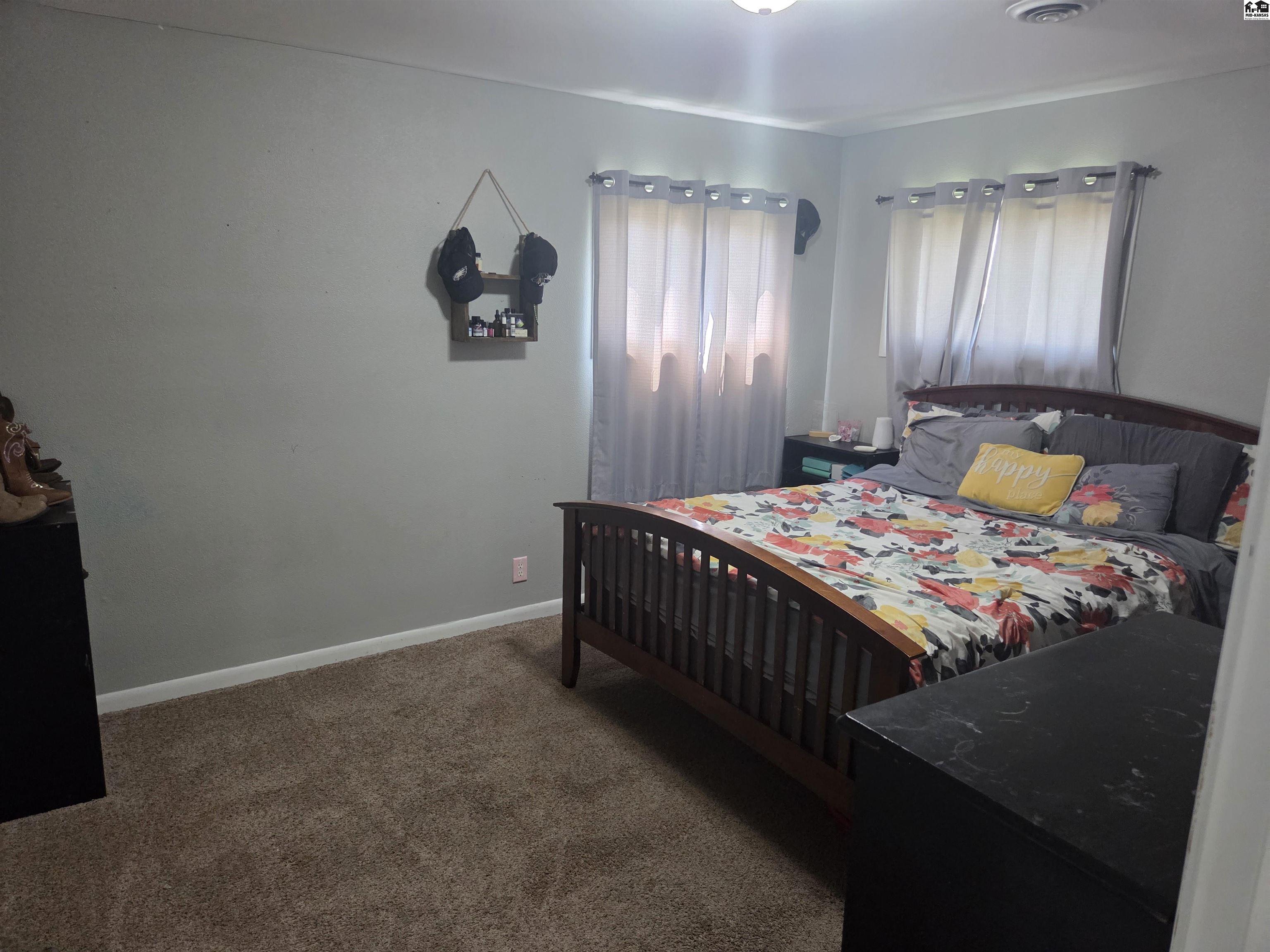 Burrton, Kansas 67020, United States, 3 Bedrooms Bedrooms, ,2 BathroomsBathrooms,Residential,Active,188662