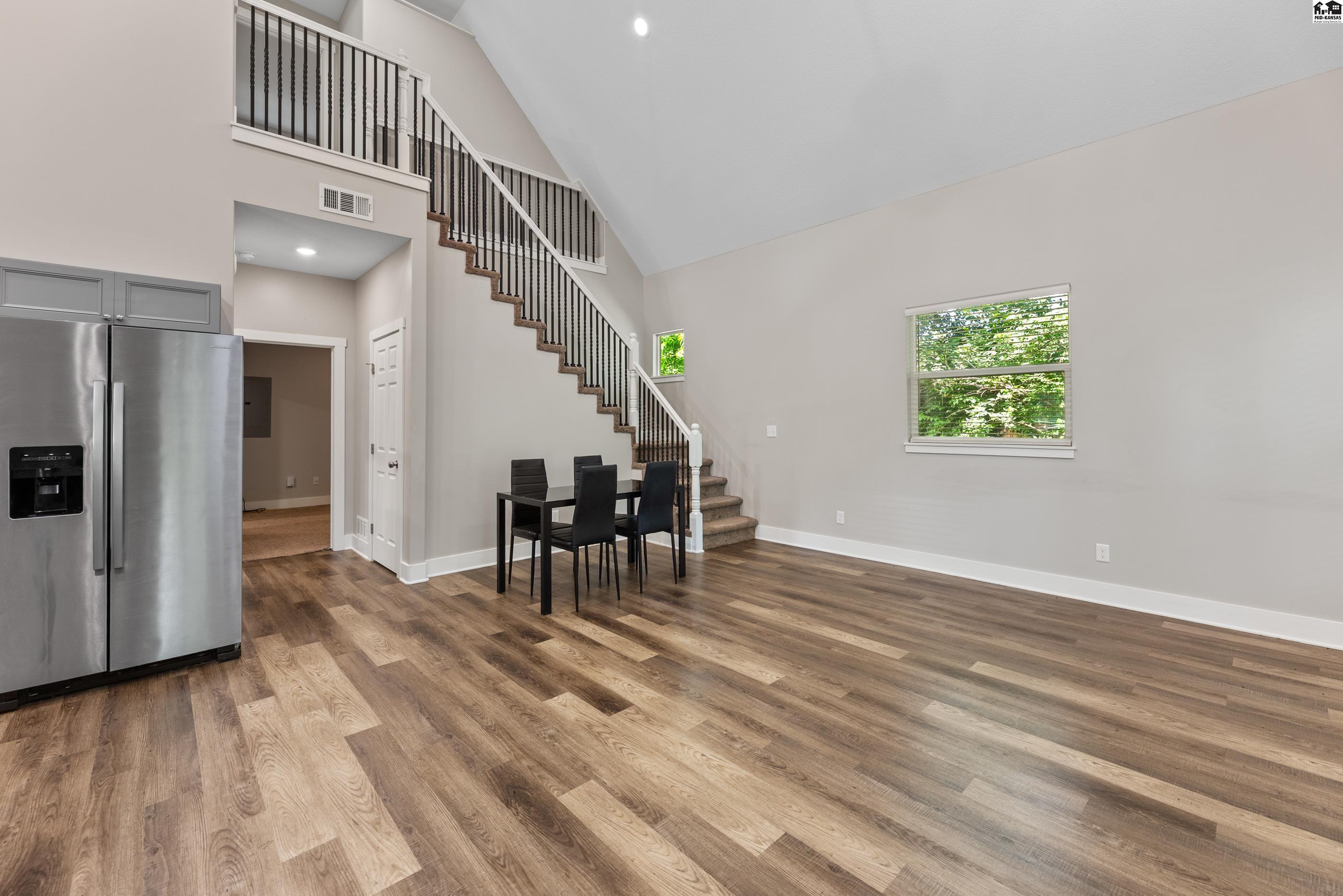 North Newton, Kansas 67117, United States, 4 Bedrooms Bedrooms, ,4 BathroomsBathrooms,Residential,Active,185485