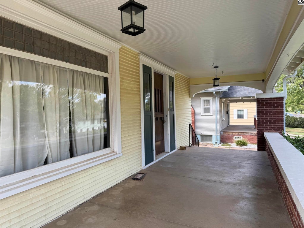 Photo of 117 S Mound St, Pratt, KS 67124 (MLS # 55556)