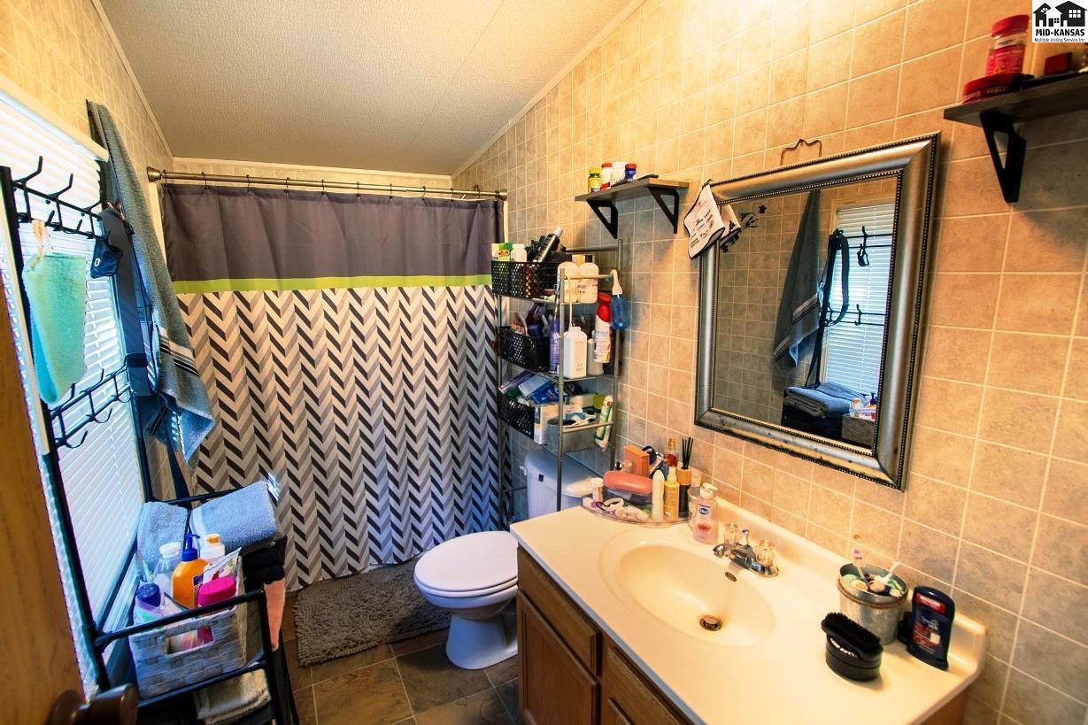 Sedgwick, Kansas 67135, United States, 3 Bedrooms Bedrooms, ,2 BathroomsBathrooms,Residential,Active,206091