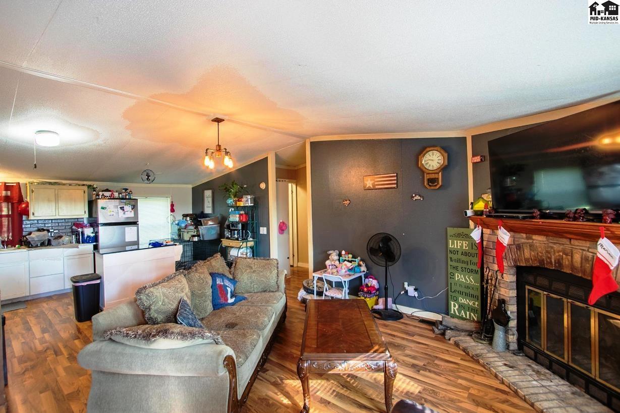 Sedgwick, Kansas 67135, United States, 3 Bedrooms Bedrooms, ,2 BathroomsBathrooms,Residential,Active,206091