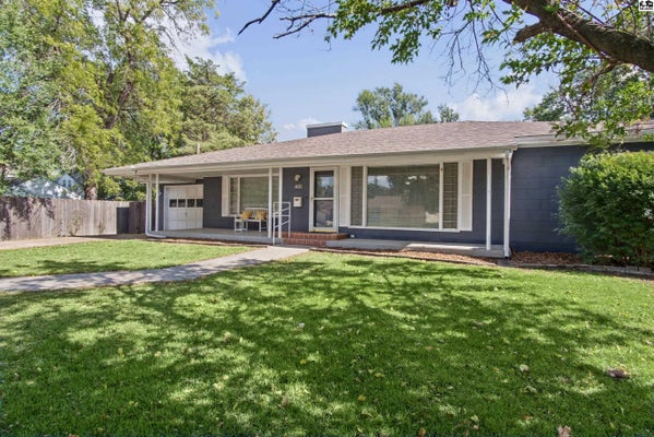 401 S GRAND ST, MCPHERSON, KS 67460 - Image b3f982fa19ac48b028ceb3cb6dc457bb/758028656