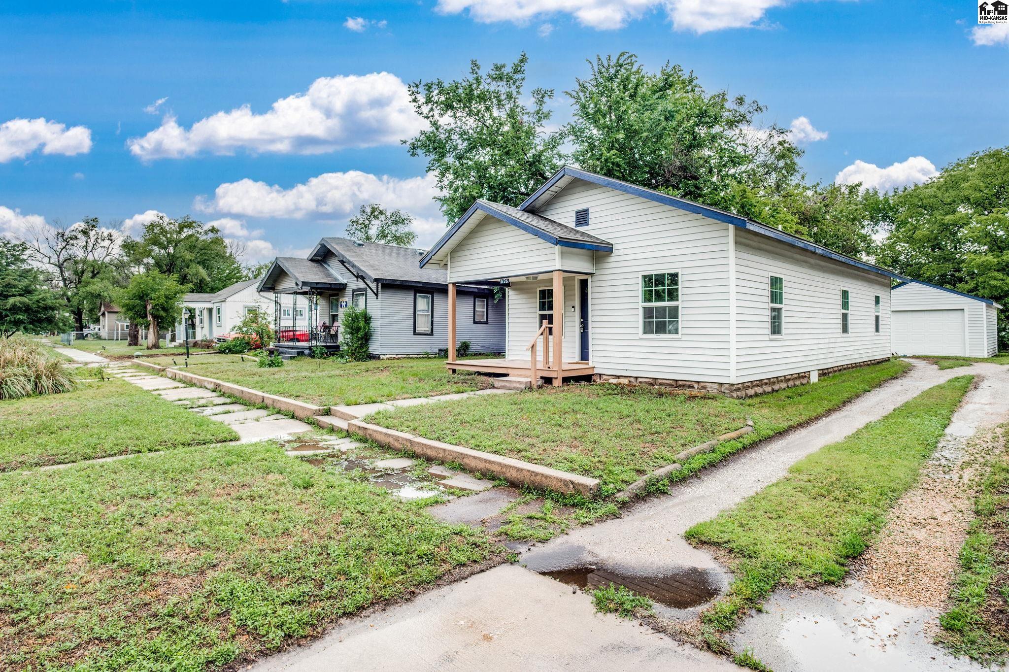 Hutchinson, Kansas 67501, United States, 3 Bedrooms Bedrooms, ,1 BathroomBathrooms,Residential,Active,178972