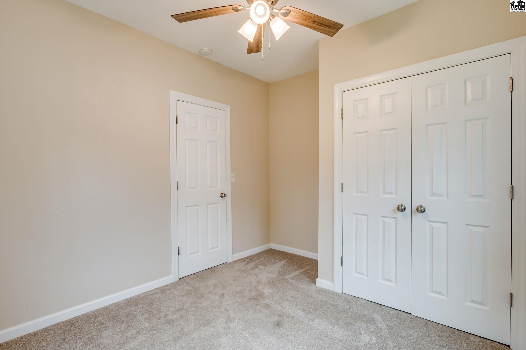 Hutchinson, Kansas 67501, United States, 3 Bedrooms Bedrooms, ,1 BathroomBathrooms,Residential,Active,178972