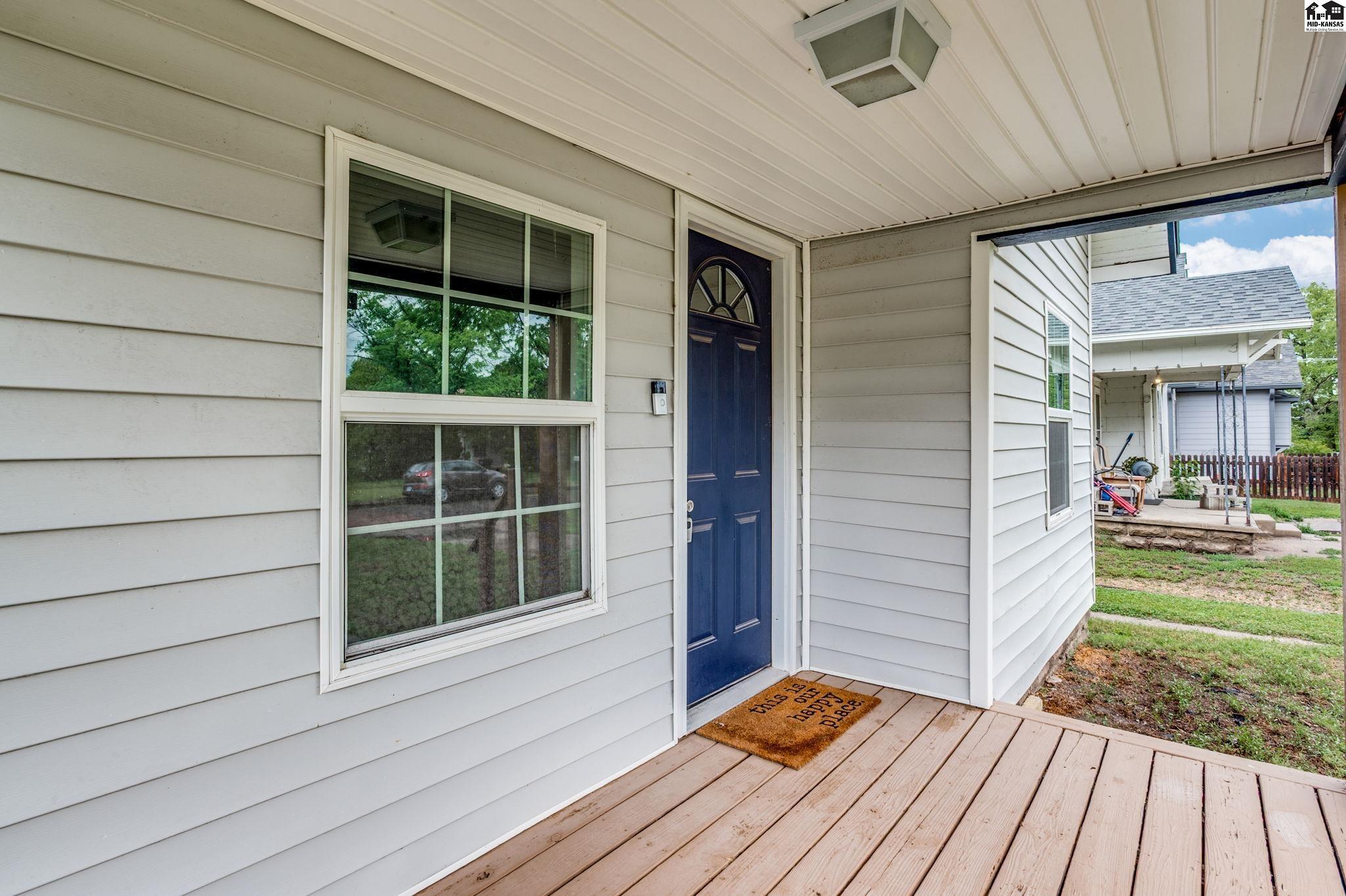 Hutchinson, Kansas 67501, United States, 3 Bedrooms Bedrooms, ,1 BathroomBathrooms,Residential,Active,178972