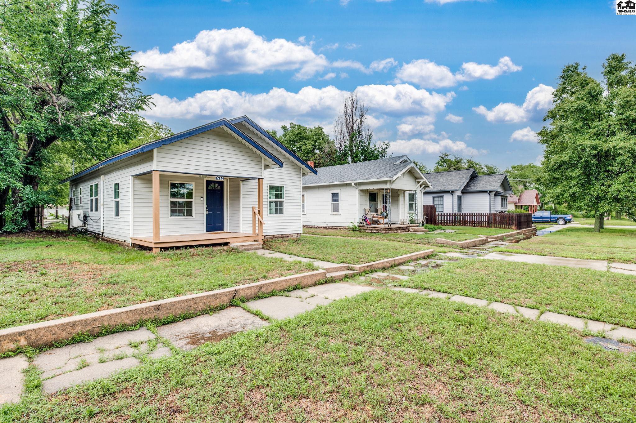 Hutchinson, Kansas 67501, United States, 3 Bedrooms Bedrooms, ,1 BathroomBathrooms,Residential,Active,178972