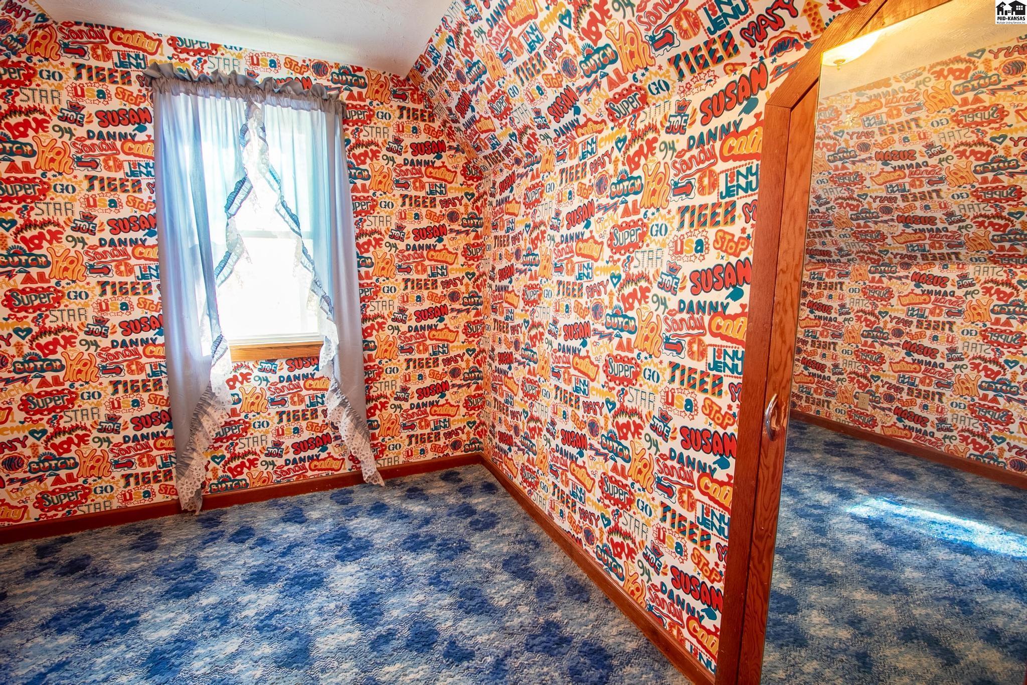 Newton, Kansas 67114, United States, 4 Bedrooms Bedrooms, ,2 BathroomsBathrooms,Residential,Active,241936