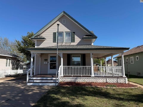 Photo of 512 N Main St, Pratt, KS 67124 (MLS # 55627)