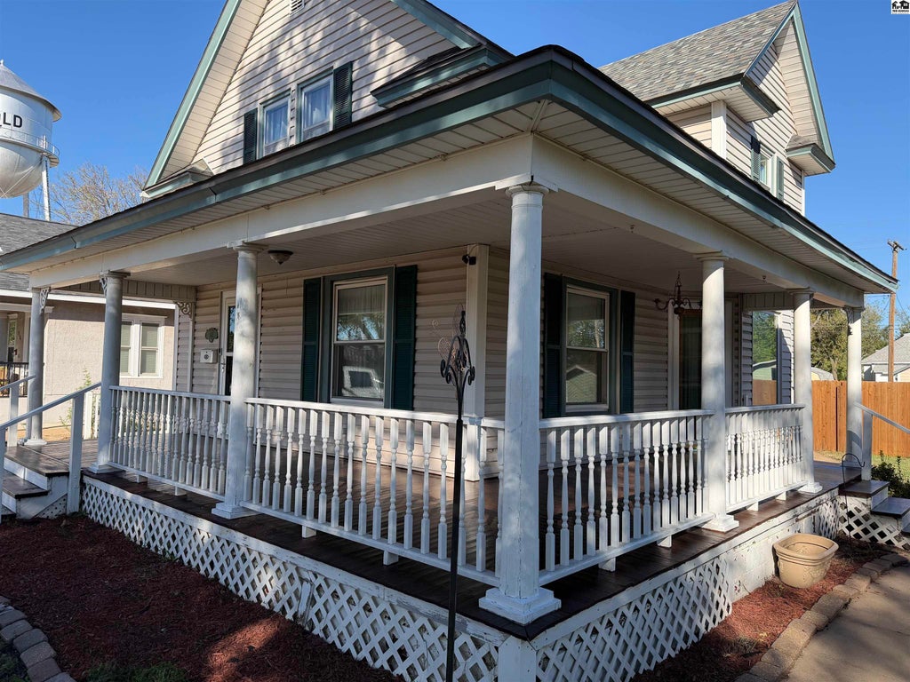 Photo of 512 N Main St, Pratt, KS 67124 (MLS # 55627)