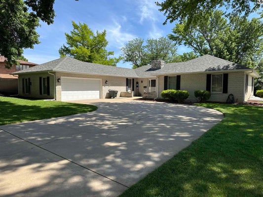 430 SARATOGA CT, PRATT, KS 67124 - Image f88cd81fde5d28d96f4232d684db8aed/2925853840