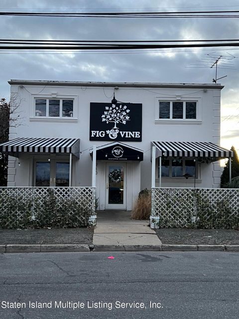 Photo of 710 New Dorp Lane, Staten Island, NY 10306 (MLS # 2400880)