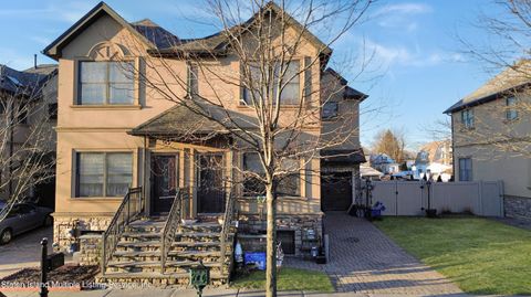 Duplex in Staten Island NY 61 Crispi Lane.jpg