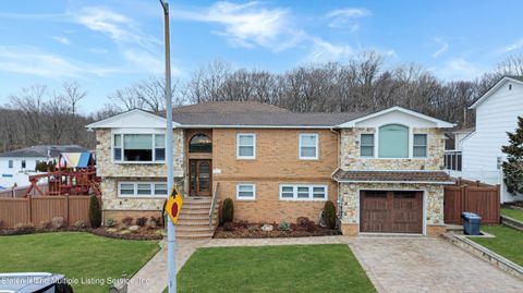 Photo of 147 Weaver Street, Staten Island, NY 10312 (MLS # 2400543)