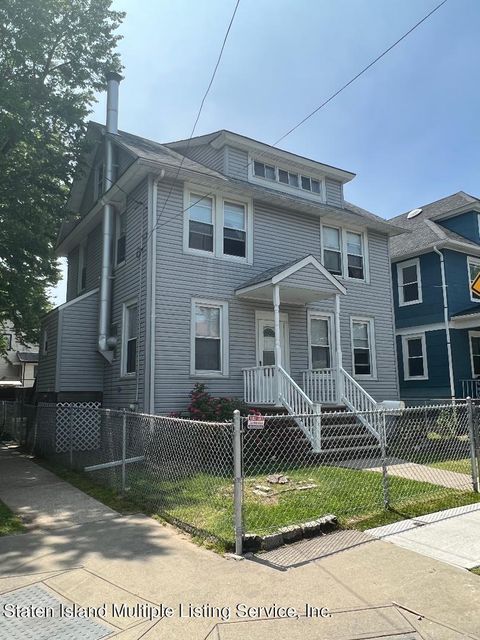 Photo of 130 Clinton Place, Staten Island, NY 10302 (MLS # 1161976)