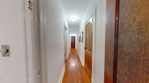 Single Family Residence in Staten Island NY 216 Windsor Road 19.jpg