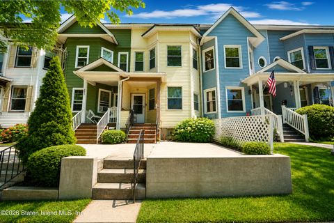 Photo of 395 Jewett Avenue, Staten Island, NY 10302 (MLS # 2602512)