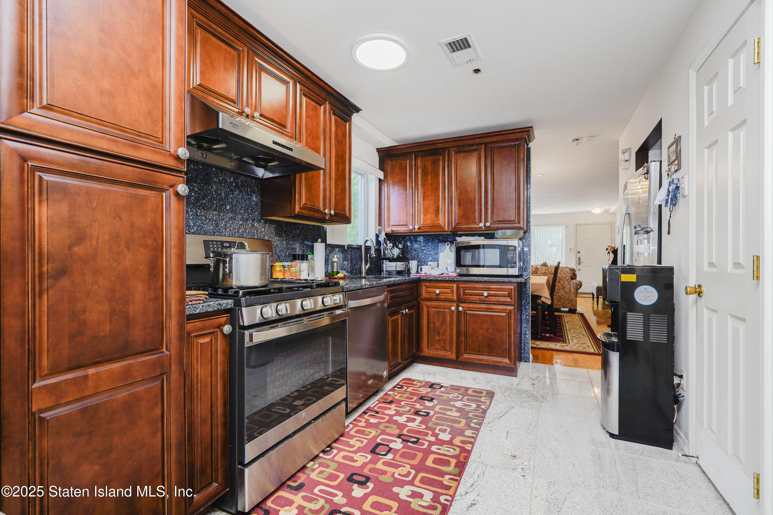 128 Bruckner Avenue, Staten Island, New York image 10
