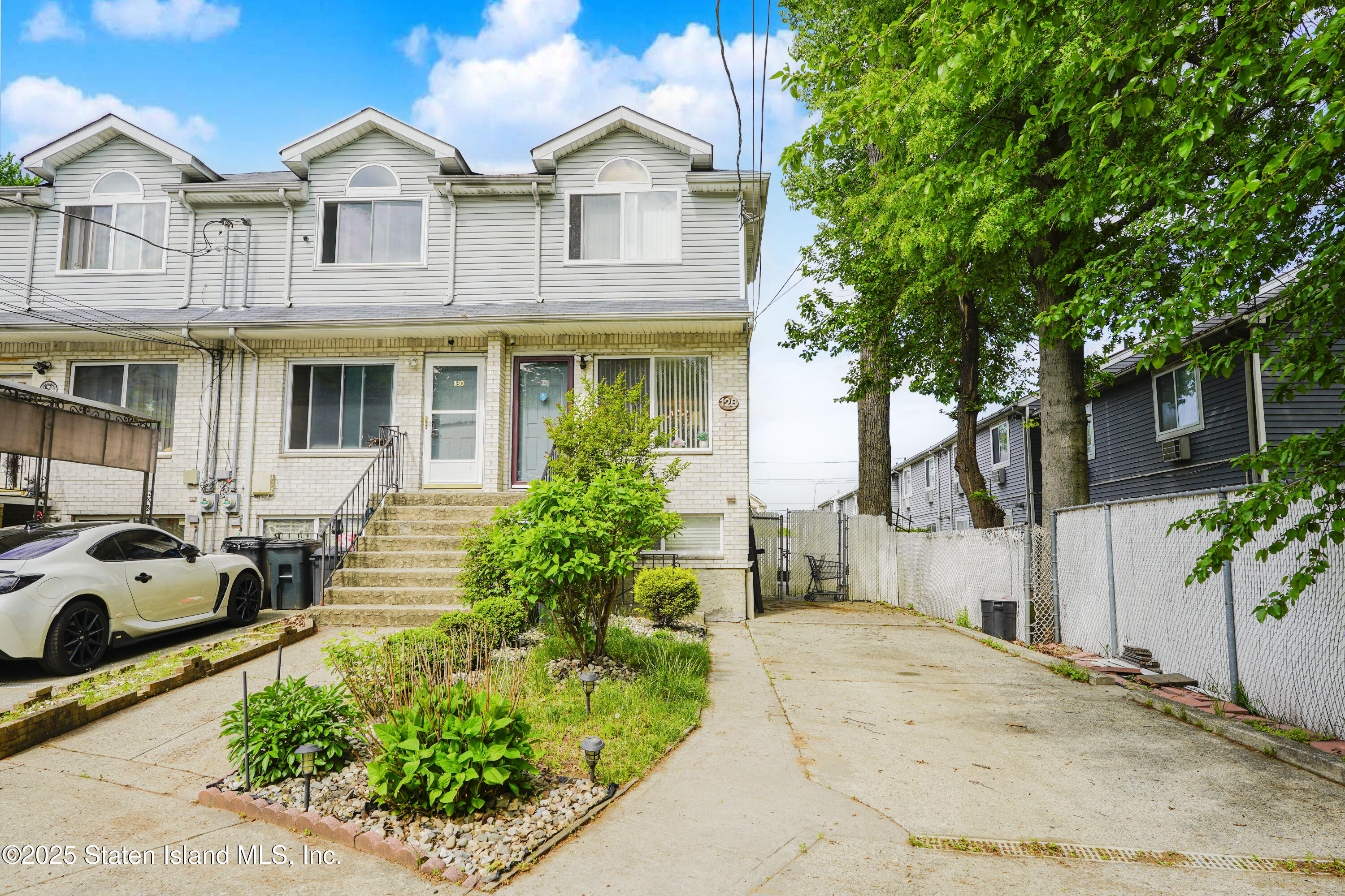 128 Bruckner Avenue, Staten Island, New York image 3