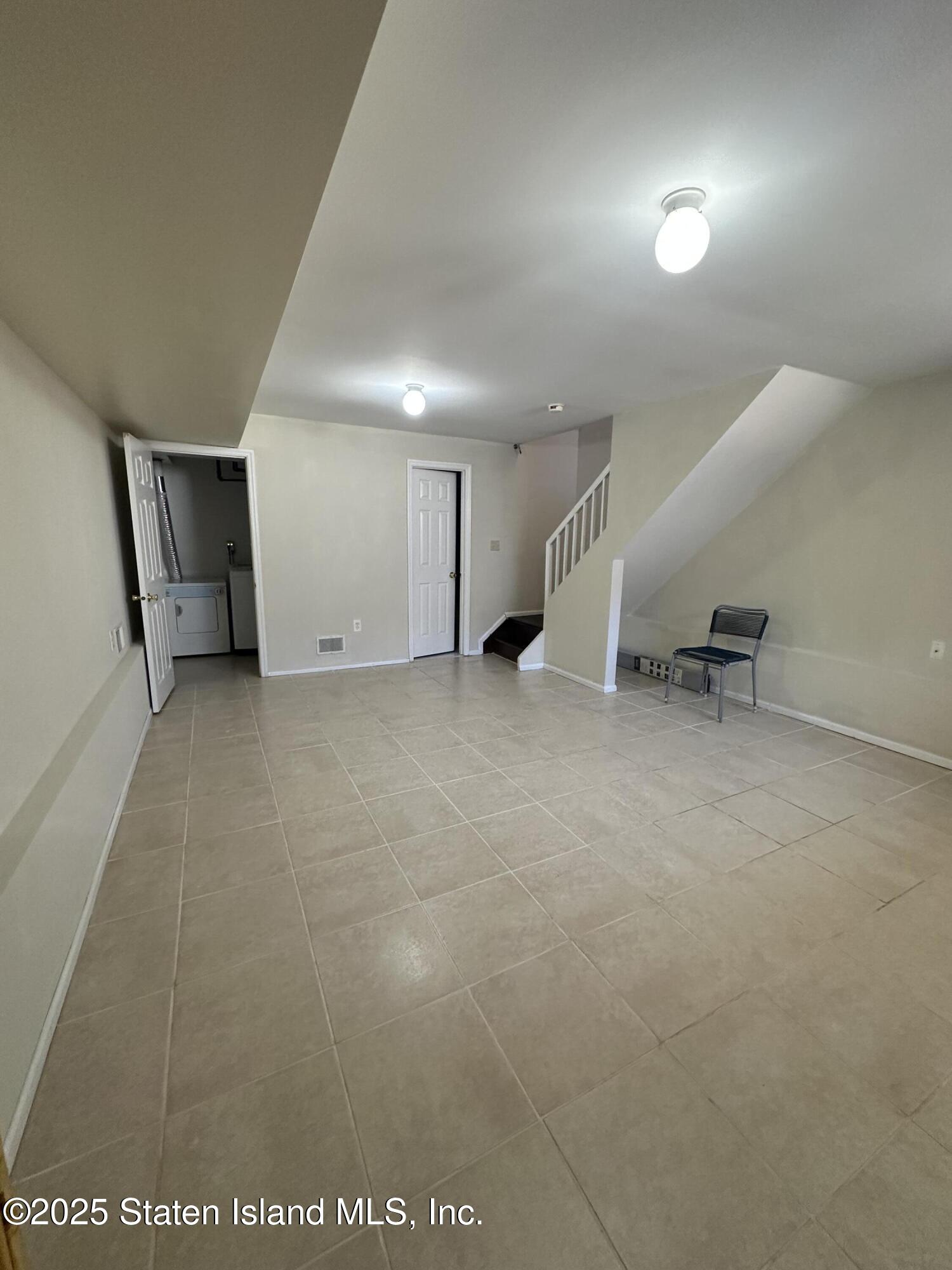 37 Susan Court, Staten Island, New York image 11