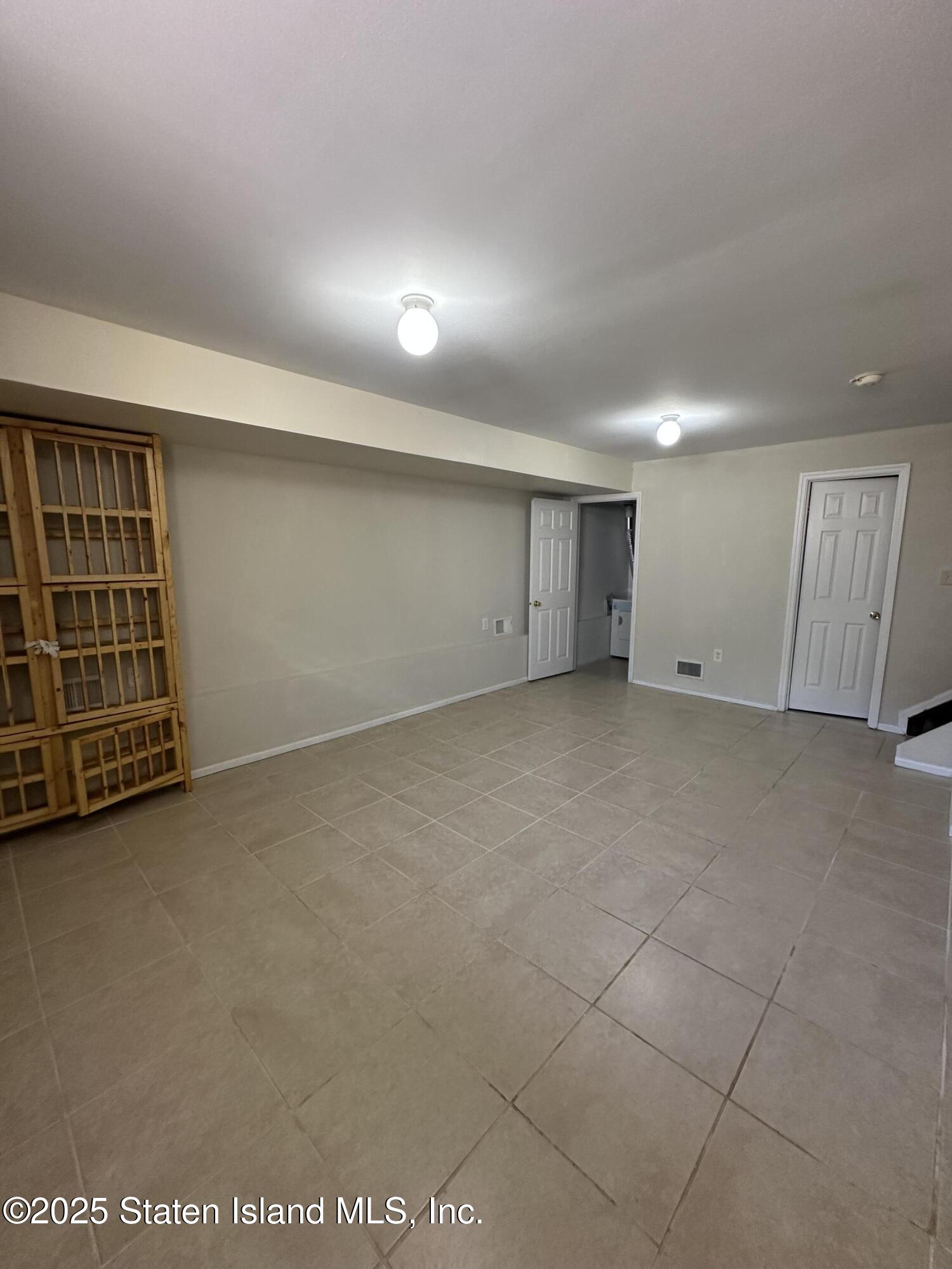 37 Susan Court, Staten Island, New York image 10