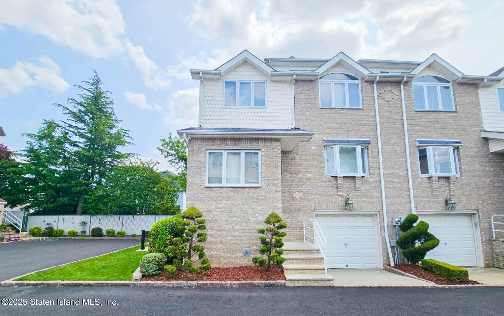 21 Coral Court, Staten Island, New York image 1